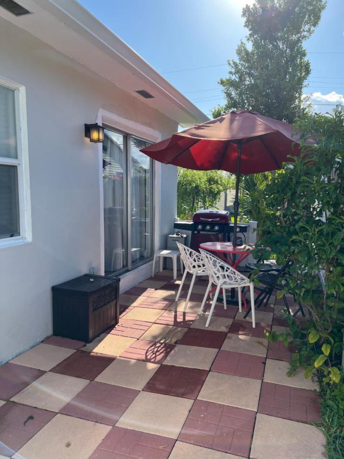 Cozy Studio Near Atlantic Ave W/Private Patio Apartment Delray Beach Luaran gambar